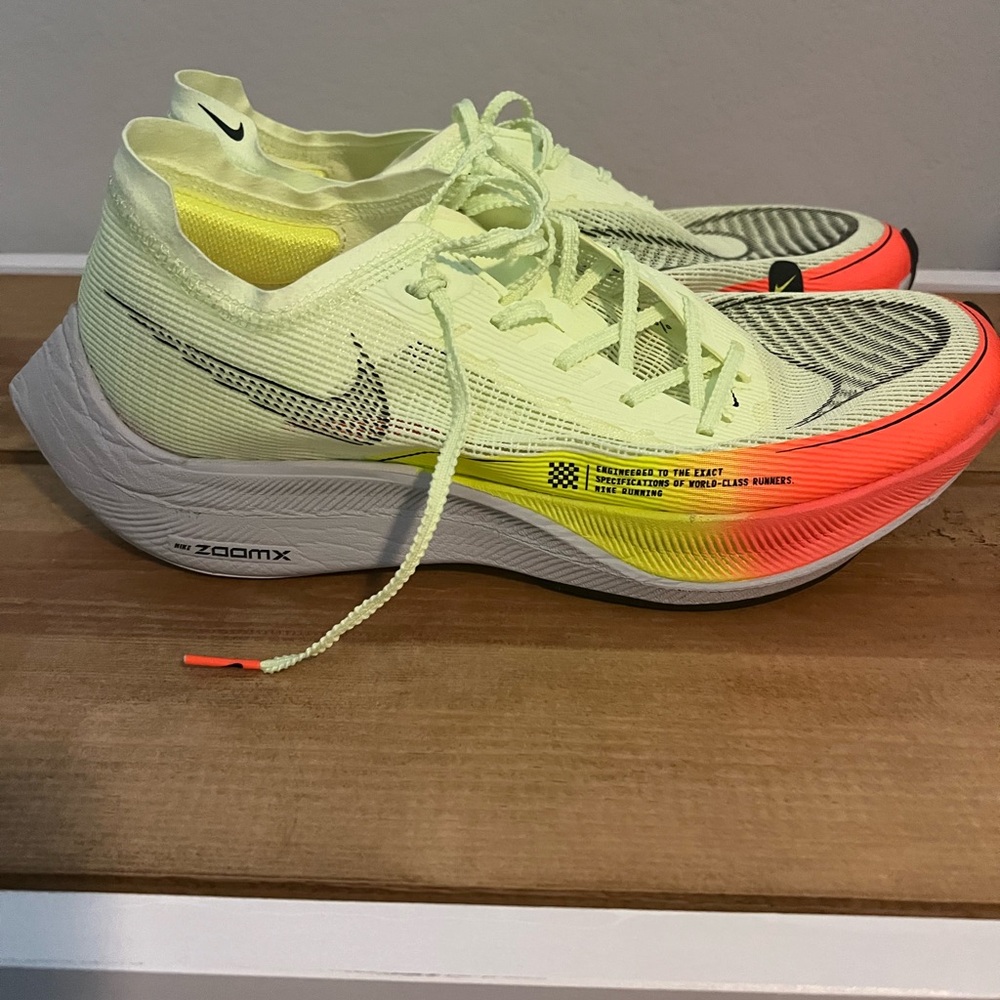 Nike Vaporfly 2 Next % Size 12